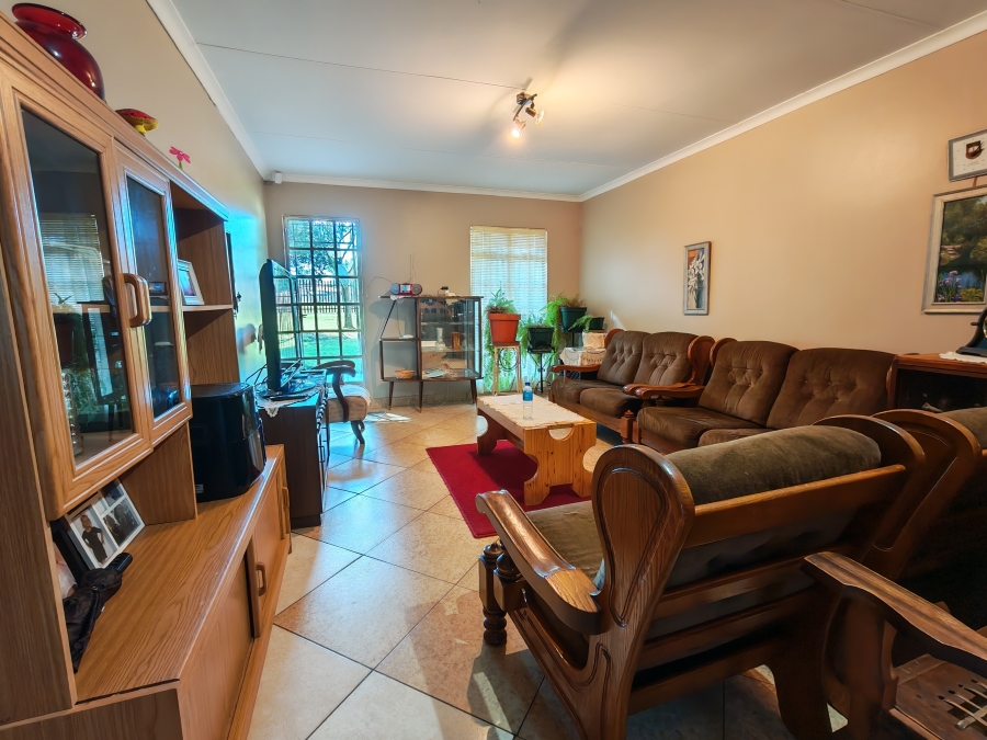 2 Bedroom Property for Sale in Grimbeeck Park North West